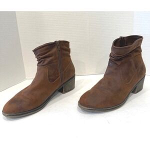 White Mountain Distressed Brown Slouchy Faux Suede Block Heel Zip Ankle Boots 8